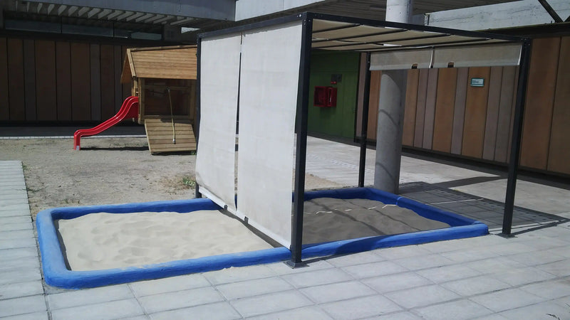 Arenero infantil con arena limpia para niños en Santiago. Arena harneada, lavada y libre de impurezas, saco 25kg. Despacho a domicilio en toda la Región Metropolitana. Cimic – cimic.cl
