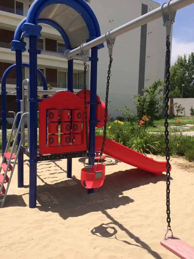 Arenero infantil con arena limpia para niños en Santiago. Arena harneada, lavada y libre de impurezas, saco 25kg. Despacho a domicilio en toda la Región Metropolitana. Cimic – cimic.cl
