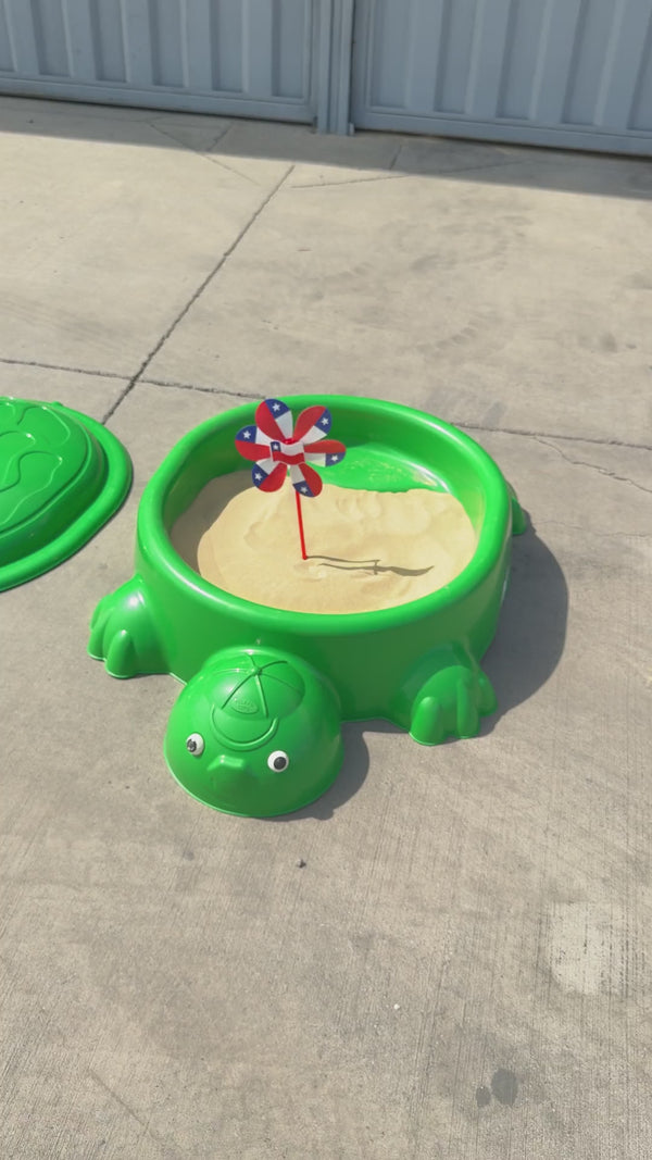 Arenero de plástico para niños Tortuga con arena y tapa — video