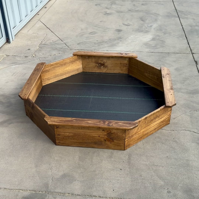 Arenero de madera octogonal para niños de 150 cm de diámetro, con asientos en el borde — video